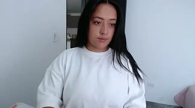 jjulietha95 online show from 01-19-25, 01:55