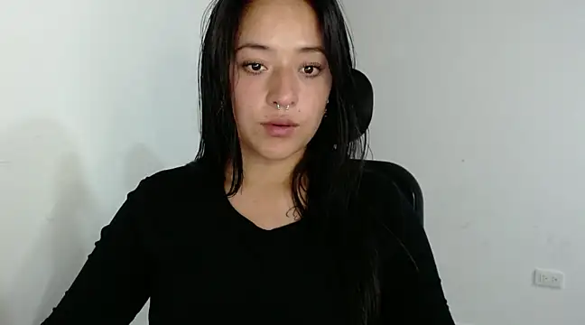 jjulietha95 online show from 01-26-25, 10:57