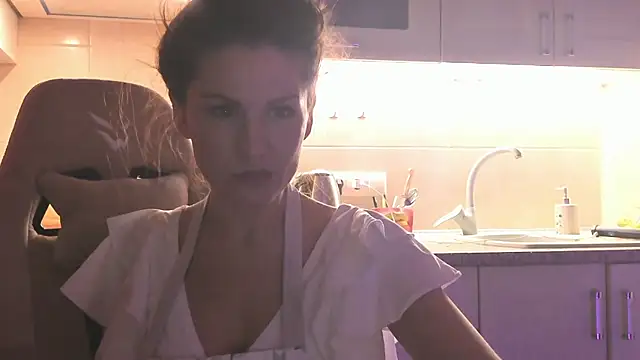 April o Nill online show from 12-20-25, 01:36