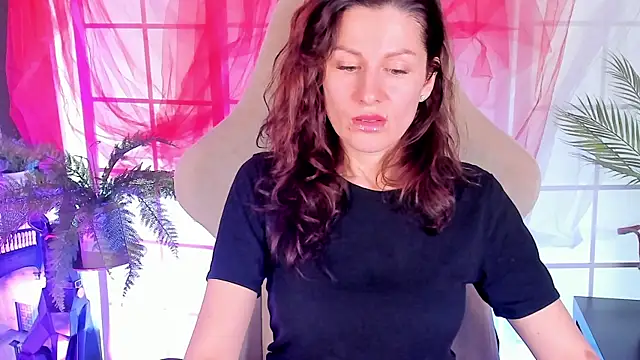 April o Nill online show from 11-21-25, 06:18