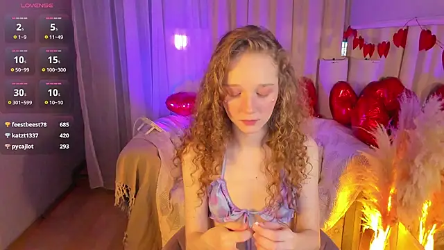 Snapshot of _Rose_Charming_ chatting on 02-12-25, 12:58 Rose Charming online show from 02-12-25, 12:58
