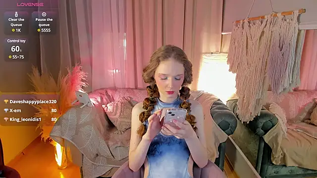 Snapshot of _Rose_Charming_ chatting on 03-02-25, 01:04 Rose Charming online show from 03-02-25, 01:04