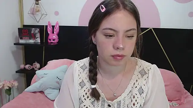 Snapshot of DanniAbbey chatting on 03-21-25, 09:12 DanniAbbey online show from 03-21-25, 09:12