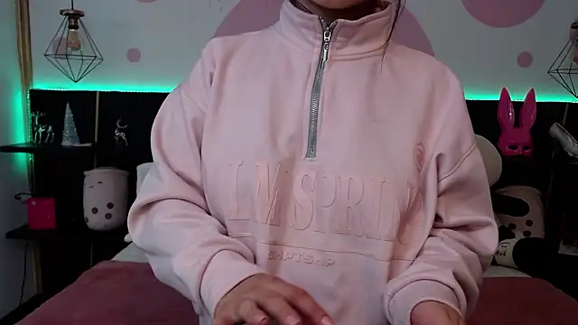 Snapshot of DanniAbbey chatting on 01-14-26, 11:47 DanniAbbey online show from 01-14-26, 11:47