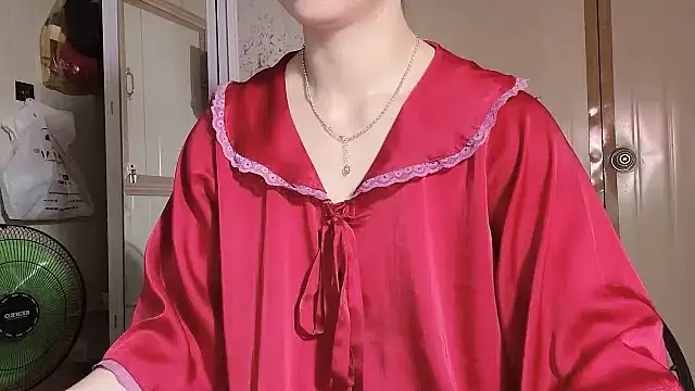 LinhChi 9x online show from 04-15-26, 01:00