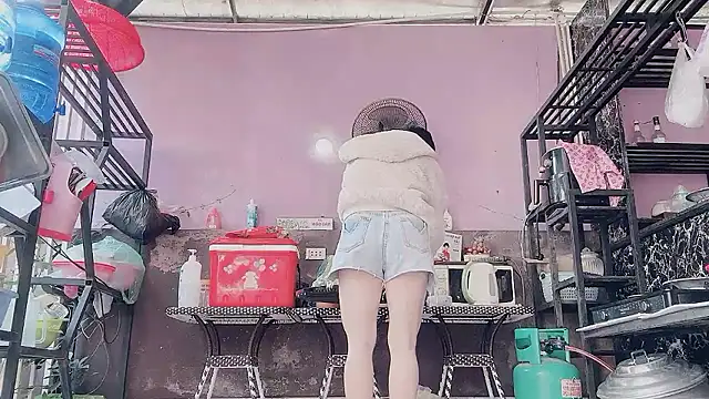 LinhChi 9x online show from 01-13-26, 01:20