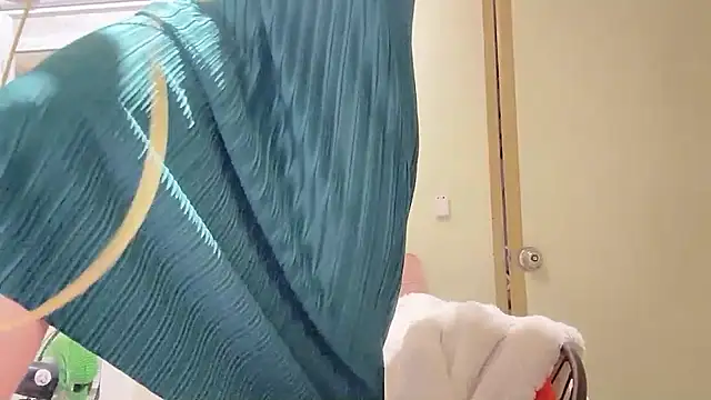 LinhChi 9x online show from 03-11-26, 02:00