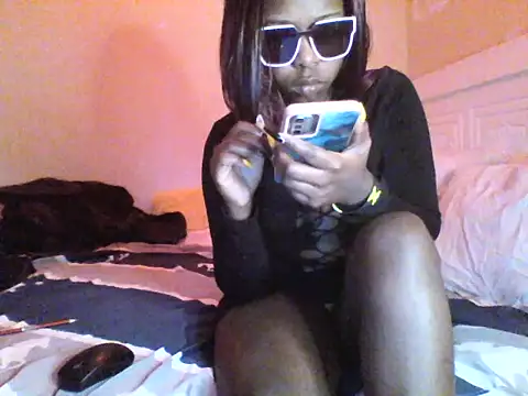 Snapshot of Sexy_jarisan chatting on 10-15-25, 01:59 Sexy jarisan online show from 10-15-25, 01:59