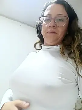 miss hanna07 online show from 01-10-26, 09:37