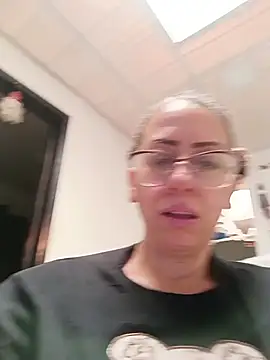 miss hanna07 online show from 11-14-25, 04:10