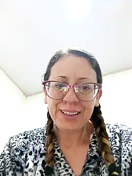 miss hanna07 online show from 12-04-25, 09:52