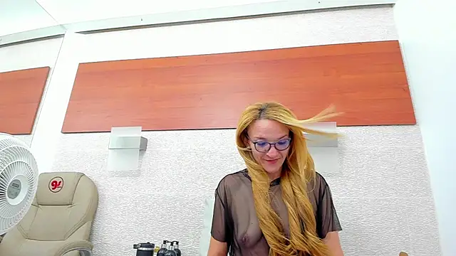 maddy cartter online show from 11-24-25, 11:21