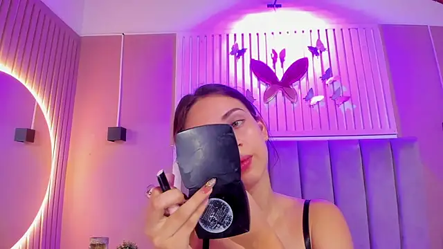 diosa cristal online show from 11-22-25, 03:38