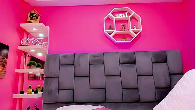 Saamanthaa11 online show from 03-17-26, 04:59