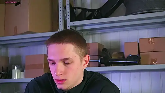 dustyn fox online show from 04-10-26, 07:04