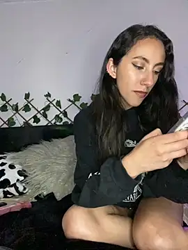 FrancellyHot online show from 10-14-25, 12:22