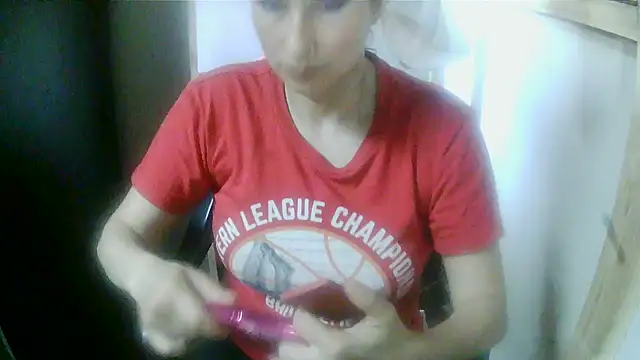 Snapshot of Jennys_room_77 chatting on 02-26-26, 09:37 Jennys room 77 online show from 02-26-26, 09:37