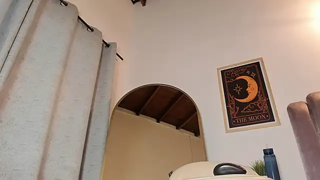 sky caroline online show from 03-10-26, 09:41