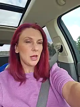 Snapshot of MissyRoulette chatting on 02-06-25, 06:46 MissyRoulette online show from 02-06-25, 06:46