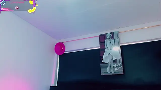 Kendall hornyy online show from 06-11-26, 07:55