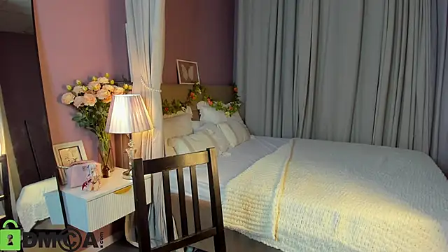 Dearly Emily online show from 11-13-25, 05:17