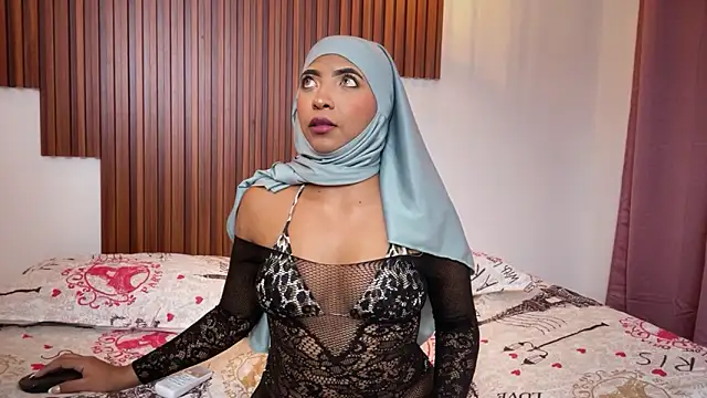 Snapshot of _Shara_Handal_ chatting on 02-08-26, 08:23 Shara Handal online show from 02-08-26, 08:23