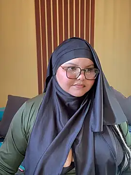  Shara Handal  online show from 10-27-25, 11:55