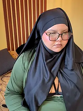  Shara Handal  online show from 10-31-25, 02:13