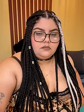  Shara Handal  online show from 10-26-25, 09:53