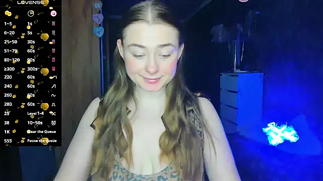 Snapshot of Demure_Smile chatting on 03-22-25, 04:56 Demure Smile online show from 03-22-25, 04:56