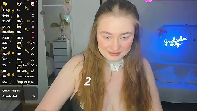 Snapshot of Demure_Smile chatting on 02-17-25, 02:31 Demure Smile online show from 02-17-25, 02:31
