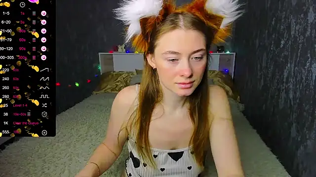 Demure Smile online show from 11-09-25, 03:54