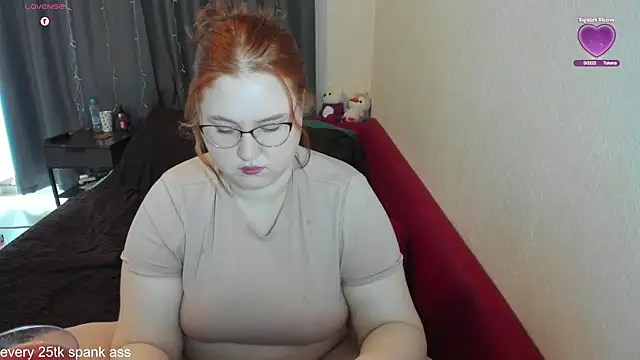 Snapshot of GeorginiaGrimes chatting on 06-09-26, 09:54 GeorginiaGrimes online show from 06-09-26, 09:54