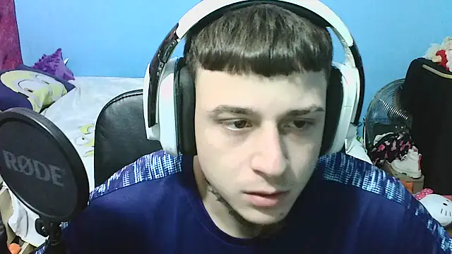 Nenejoven16- online show from 10-18-25, 09:06