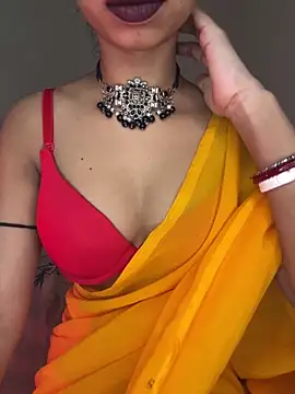 Snapshot of Hot-sexy222 chatting on 03-04-25, 03:00 Hot-sexy222 online show from 03-04-25, 03:00