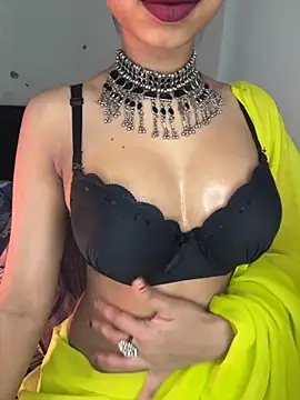 Snapshot of Hot-sexy222 chatting on 09-21-25, 02:28 Hot-sexy222 online show from 09-21-25, 02:28