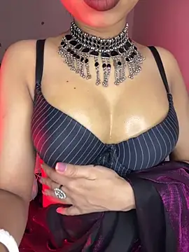 Hot-sexy222 online show from 11-05-25, 03:48