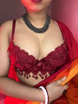 Snapshot of Hot-sexy222 chatting on 04-18-26, 04:20 Hot-sexy222 online show from 04-18-26, 04:20