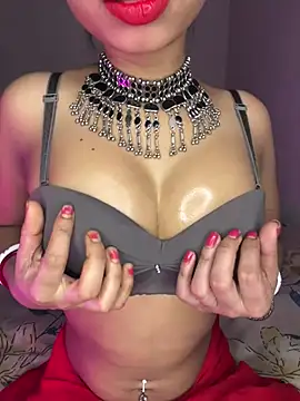 Snapshot of Hot-sexy222 chatting on 03-21-25, 05:23 Hot-sexy222 online show from 03-21-25, 05:23