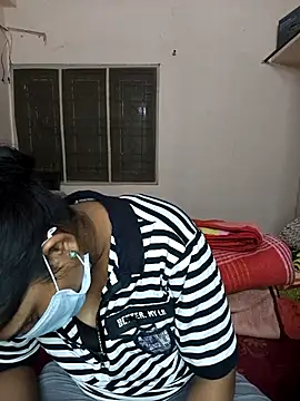 Snapshot of fuck6inch9 chatting on 10-17-25, 01:13 fuck6inch9 online show from 10-17-25, 01:13