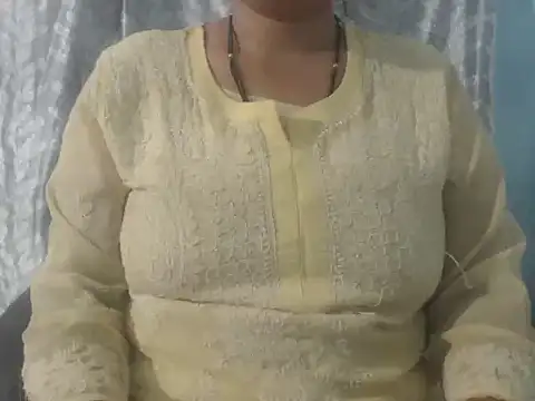 cute-priy online show from 05-15-26, 07:39