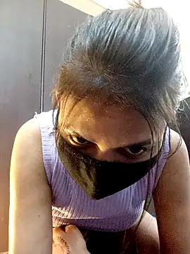 Snapshot of sona-877 chatting on 02-10-25, 08:53 sona-877 online show from 02-10-25, 08:53