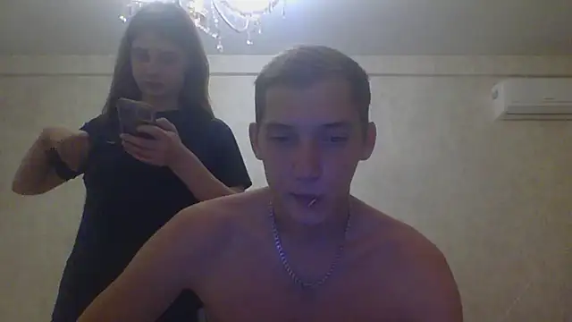 Snapshot of MollyDolle chatting on 06-29-26, 05:45 MollyDolle online show from 06-29-26, 05:45