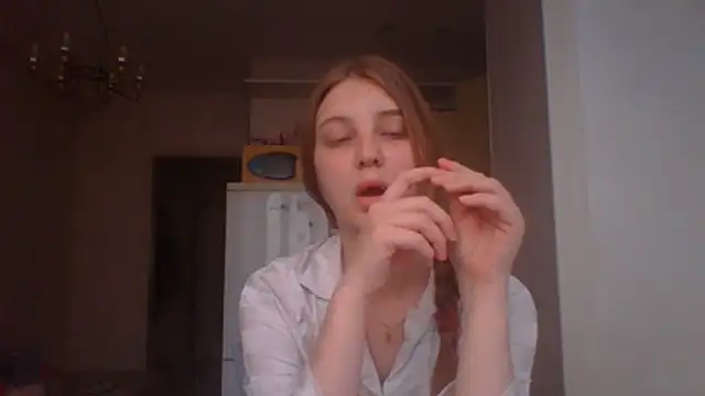 Snapshot of MollyDolle chatting on 07-05-26, 12:37 MollyDolle online show from 07-05-26, 12:37