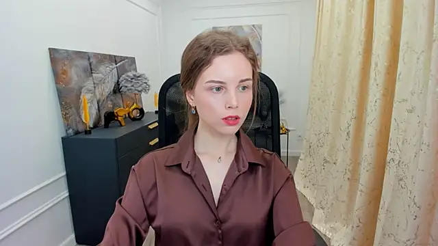 Snapshot of MileyWings chatting on 05-29-26, 11:16 MileyWings online show from 05-29-26, 11:16