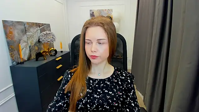 Snapshot of MileyWings chatting on 05-10-26, 11:25 MileyWings online show from 05-10-26, 11:25