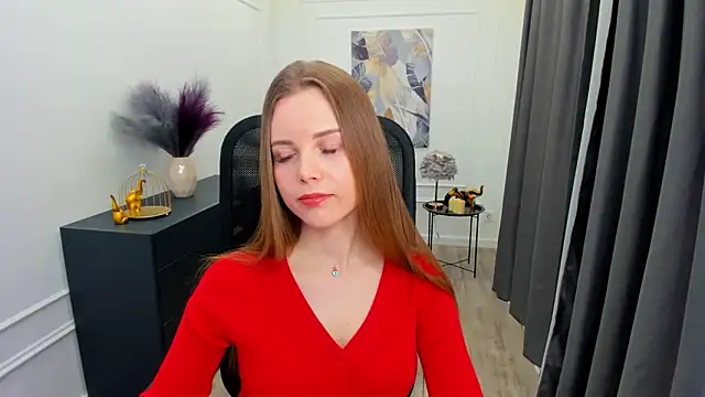 Snapshot of MileyWings chatting on 03-02-26, 05:30 MileyWings online show from 03-02-26, 05:30