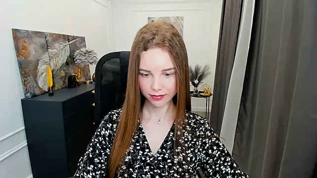 Snapshot of MileyWings chatting on 05-02-26, 11:37 MileyWings online show from 05-02-26, 11:37