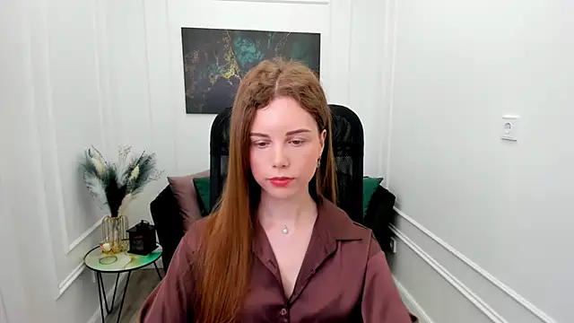 Snapshot of MileyWings chatting on 06-16-26, 11:43 MileyWings online show from 06-16-26, 11:43