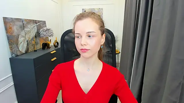Snapshot of MileyWings chatting on 04-24-26, 11:56 MileyWings online show from 04-24-26, 11:56
